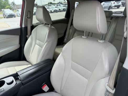 Used 2023 Nissan Rogue SV w/ SV Premium Package AWD/4WD image 7