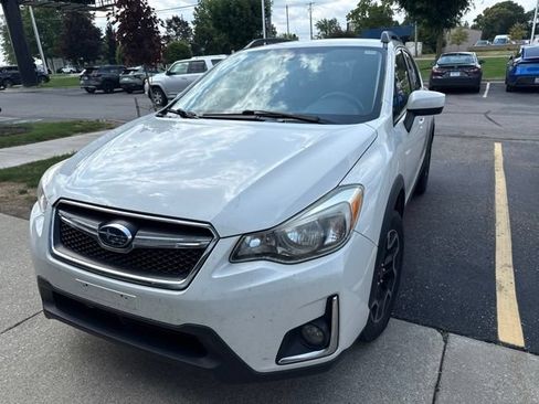 Used 2016 Subaru Crosstrek 2.0i Premium AWD/4WD image 2