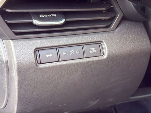 Used 2024 Nissan Altima 2.5 SV image 11