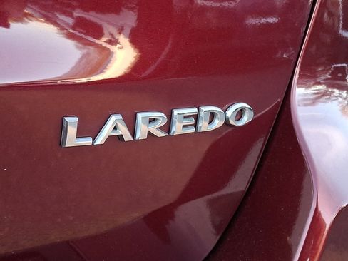 Used 2016 Jeep Grand Cherokee Laredo w/ Quick Order Package 23E image 31