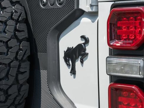 New 2026 Ford Bronco Raptor w/ Interior Carbon Fiber Pack AWD/4WD image 10