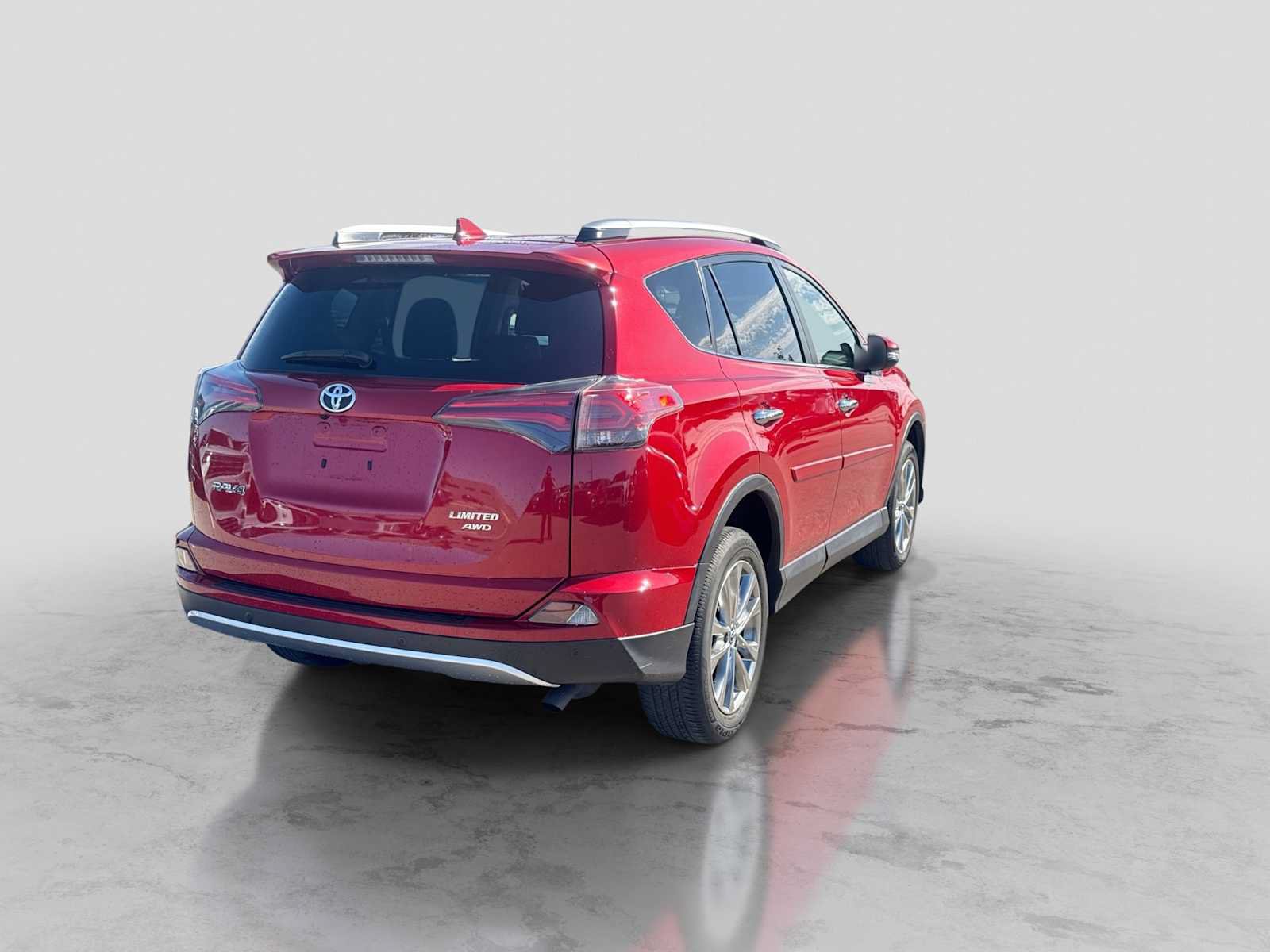 Used 2016 Toyota RAV4 Limited AWD/4WD image 6