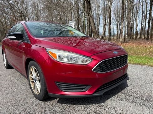 Used 2016 Ford Focus SE image 6