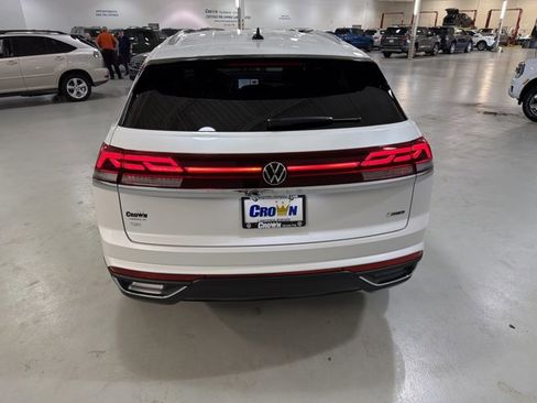 New 2026 Volkswagen Atlas Cross Sport SE AWD/4WD image 8