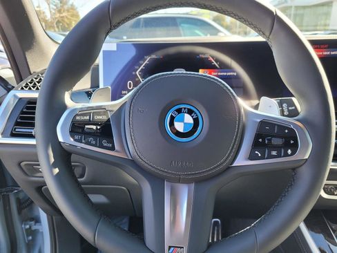 New 2026 BMW X5 xDrive50e w/ M Sport Package image 18