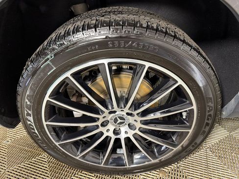 Used 2022 Mercedes-Benz GLC 300 image 17
