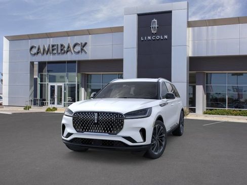 New 2026 Lincoln Aviator Reserve w/ Luxury Package RWD image 2