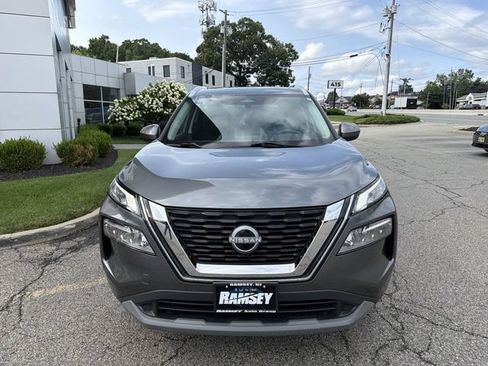 Certified 2023 Nissan Rogue SV w/ SV Premium B Package AWD/4WD image 3
