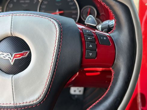 Used 2007 Chevrolet Corvette Coupe w/ Preferred Equipment Group RWD image 17