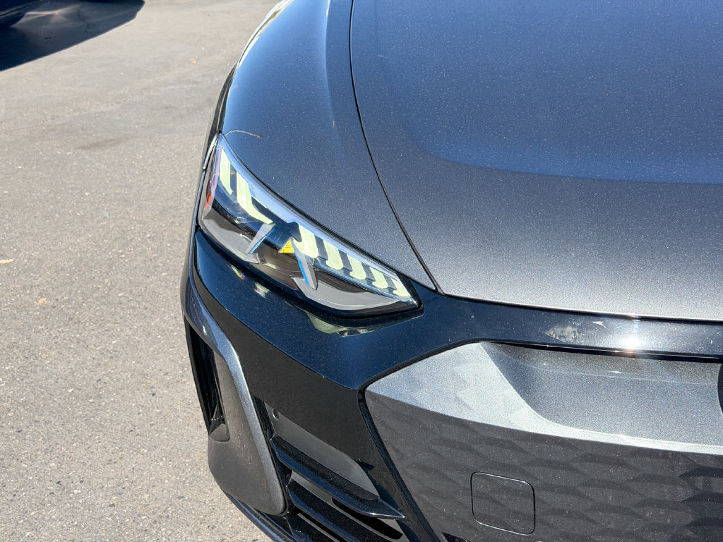 Used 2022 Audi e-tron GT Prestige w/ Prestige Package AWD/4WD image 4
