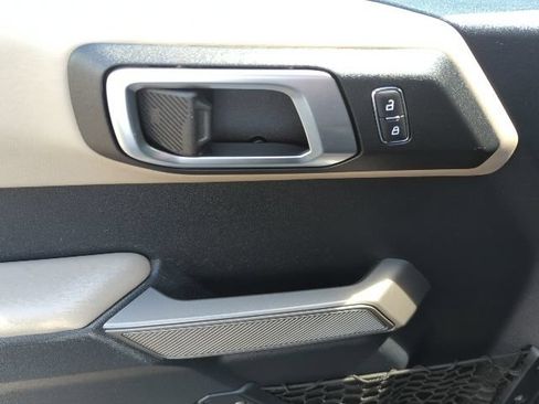 Used 2022 Ford Bronco Wildtrak AWD/4WD image 18