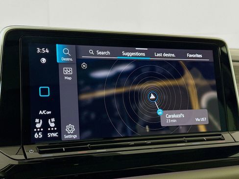 Used 2025 Volkswagen Atlas SEL image 17