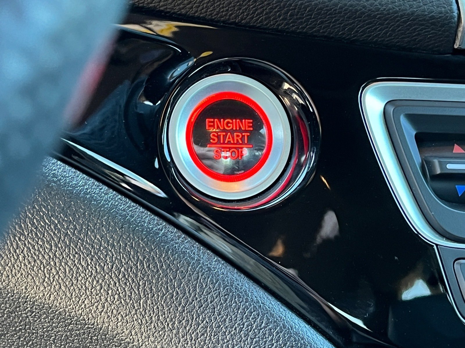 Used 2025 Honda Passport Black Edition image 22