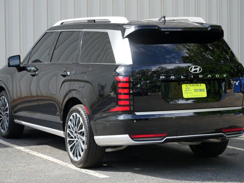 Used 2026 Hyundai Palisade Calligraphy FWD image 57