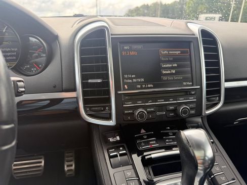 Used 2012 Porsche Cayenne S AWD/4WD image 12