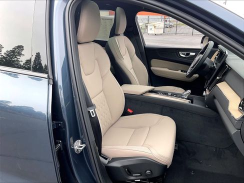 New 2026 Volvo XC60 B5 Plus w/ Protection Package Premier image 31