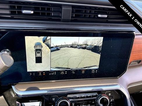 Used 2024 GMC Sierra 2500 Denali Ultimate image 15
