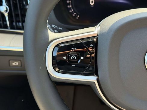 New 2026 Volvo XC60 B5 Plus w/ Protection Package Premier AWD/4WD image 8