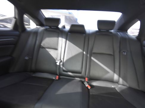 Used 2019 Honda Accord Sport image 9