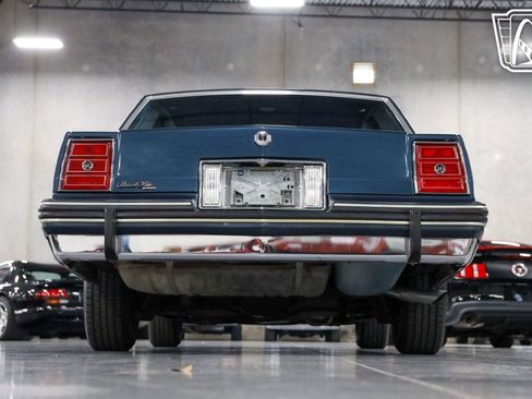 Used 1987 Pontiac Grand Prix LE image 29