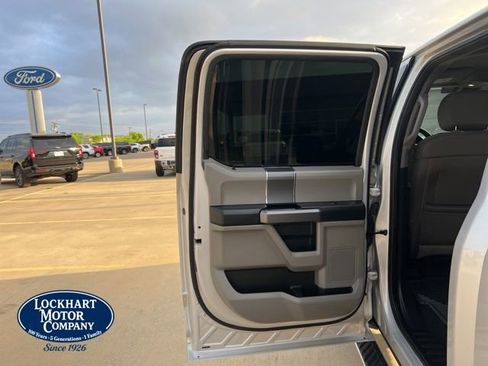 Used 2019 Ford F150 XLT w/ Equipment Group 302A Luxury AWD/4WD image 15