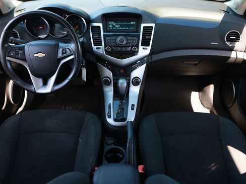 Used 2011 Chevrolet Cruze LT image 22