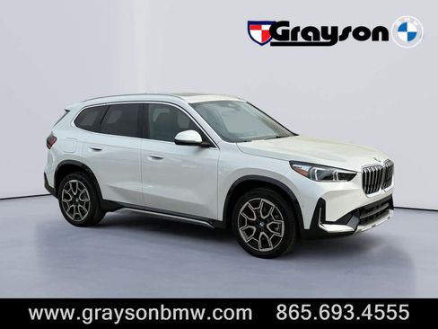 New 2026 BMW X1 xDrive28i w/ Technology Package image 1