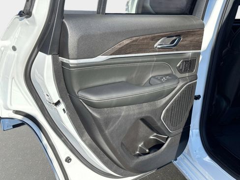 New 2026 Jeep Grand Cherokee Limited image 14