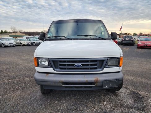 Used 2006 Ford E-350 and Econoline 350 Super Duty image 12