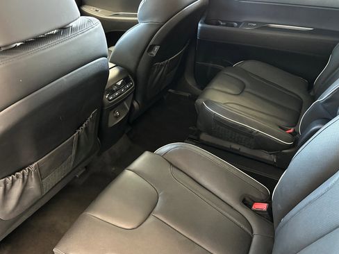 Used 2025 Hyundai Palisade SEL image 12