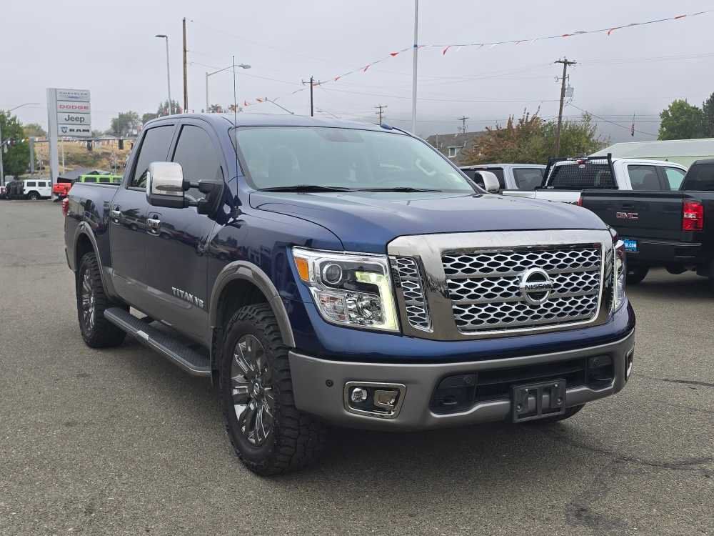 Used 2018 Nissan Titan Platinum Reserve w/ Platinum Utility Package AWD/4WD image 18