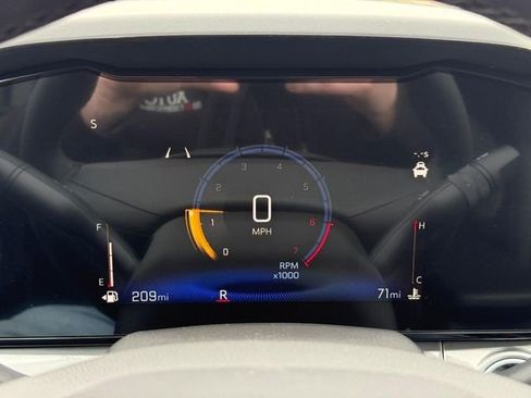 Used 2025 Chevrolet Trax LT w/ Driver Confidence Package image 23