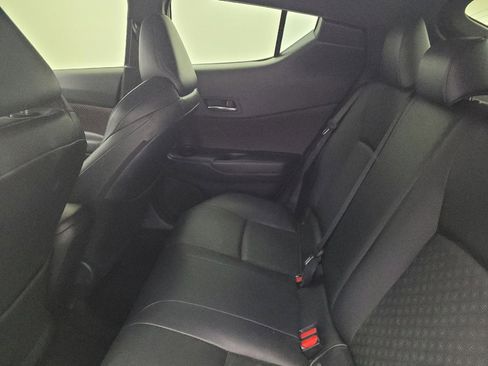 Used 2019 Toyota C-HR Limited FWD image 18