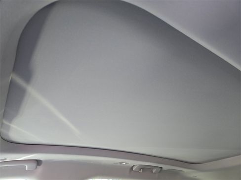 Certified 2024 Lincoln Nautilus Reserve w/ Equipment Group 203A image 23