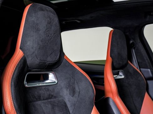 Used 2025 Jaguar F-PACE SVR image 17