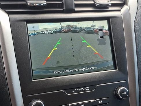 Used 2020 Ford Fusion SEL FWD image 19