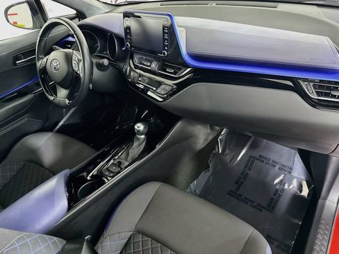 Certified 2021 Toyota C-HR XLE FWD image 29