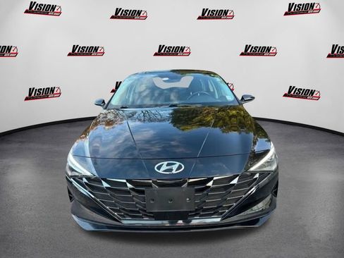 Certified 2023 Hyundai Elantra Limited image 2