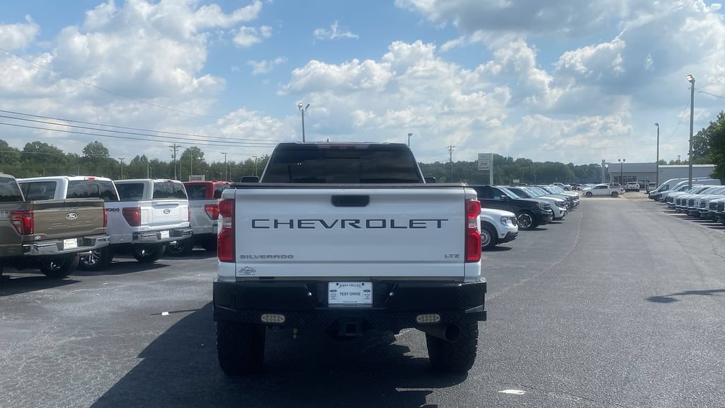 Used 2020 Chevrolet Silverado 2500 LTZ w/ LTZ Premium Package AWD/4WD image 6