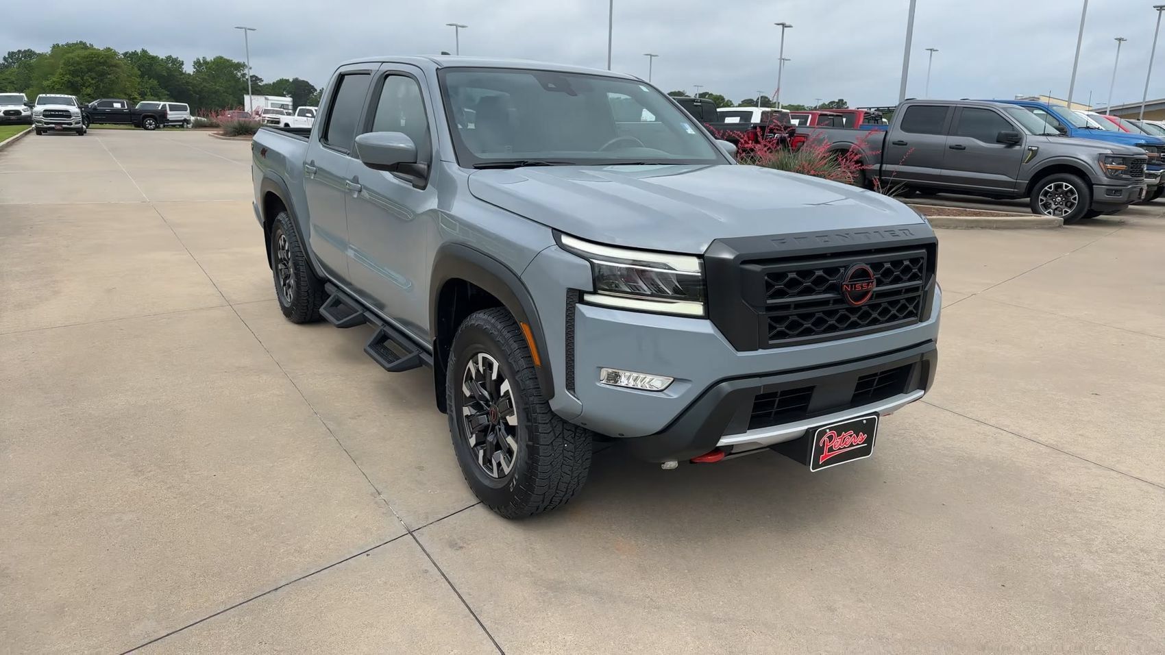 Used 2023 Nissan Frontier PRO-4X w/ Tow Package AWD/4WD image 3