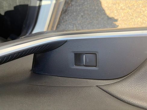 Used 2025 Toyota RAV4 SE AWD/4WD image 24