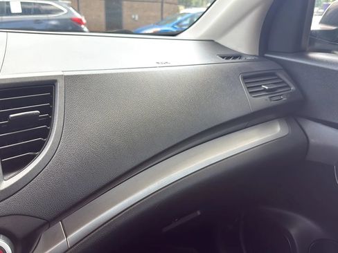 Used 2014 Honda CR-V LX image 41