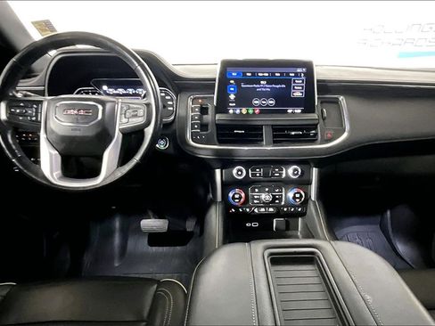 Used 2021 GMC Yukon SLT w/ SLT Premium Package image 11
