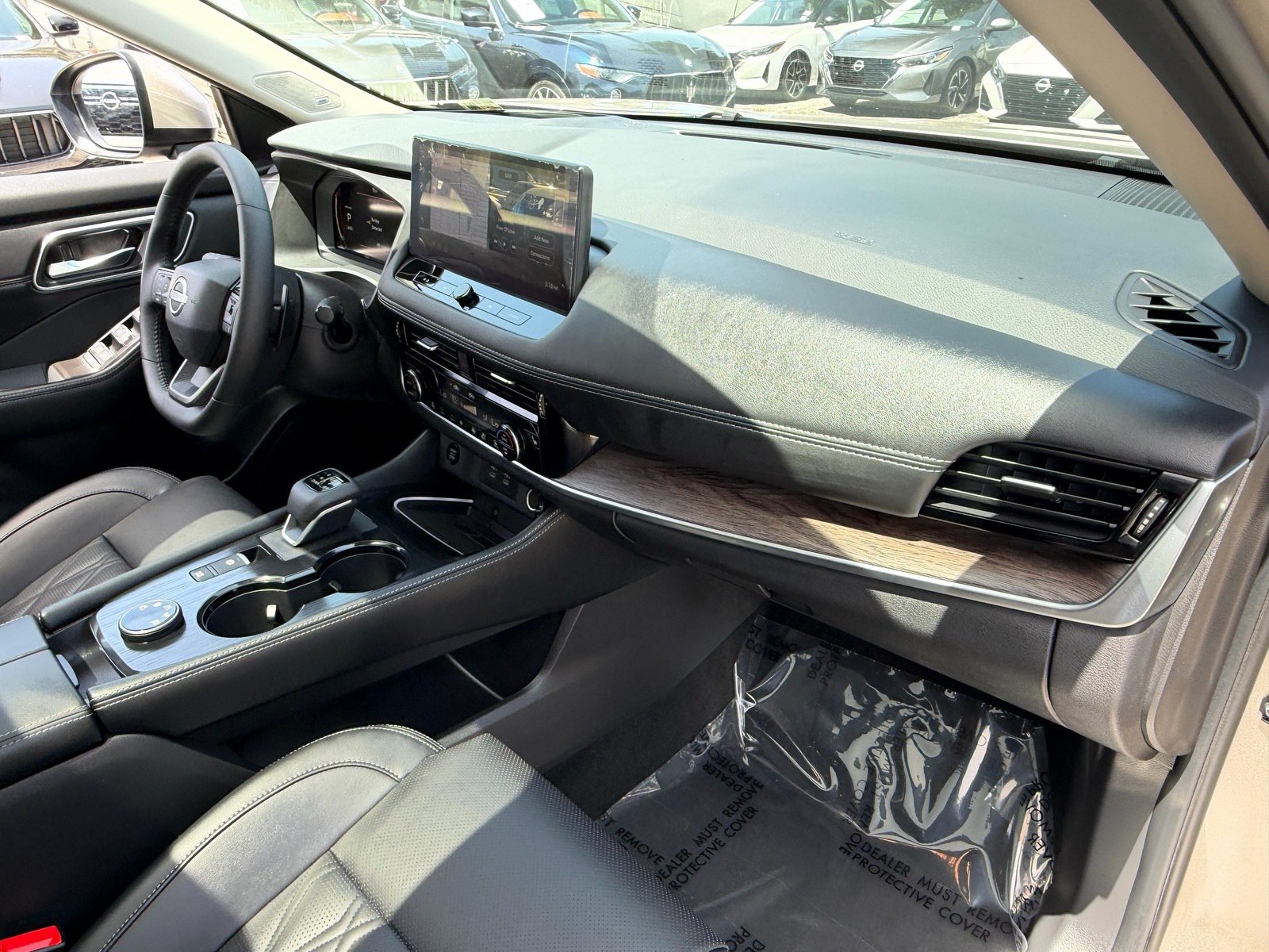 Used 2026 Nissan Rogue Platinum w/ Platinum Premium Package AWD/4WD image 19
