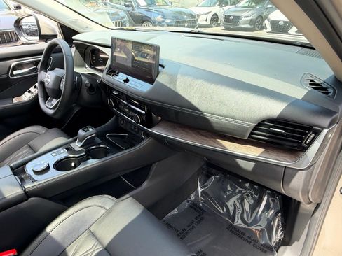 Used 2026 Nissan Rogue Platinum w/ Platinum Premium Package AWD/4WD image 19