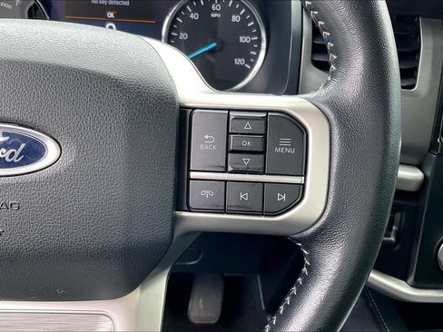 Used 2024 Ford Expedition XLT RWD image 26