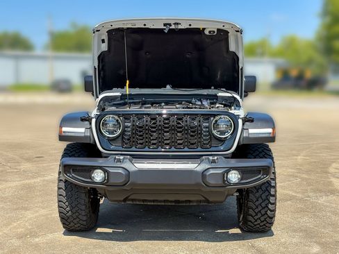 Used 2026 Jeep Wrangler Unlimited Sport AWD/4WD image 32