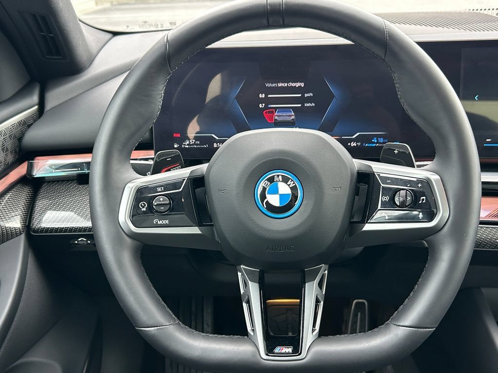 Used 2026 BMW 550e xDrive AWD/4WD image 18