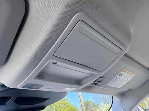 Used 2022 Ford Escape SEL FWD image 25