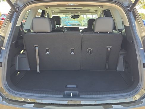 Certified 2023 Kia Telluride EX w/ EX Captain's Chair Package image 10